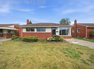 28750 Fountain St, Roseville, MI 48066
