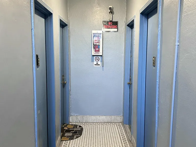 37 Avon Pl #4C — Photo 1