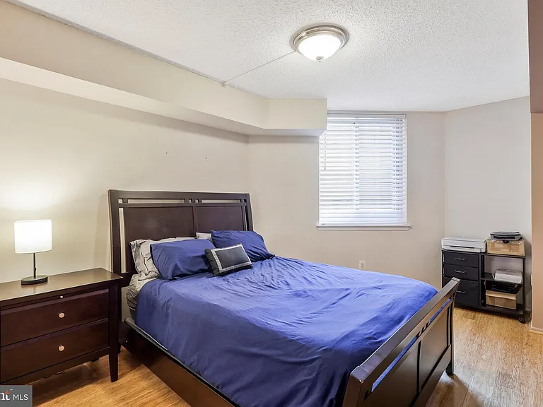 1001 N Vermont St #413 — Photo 6