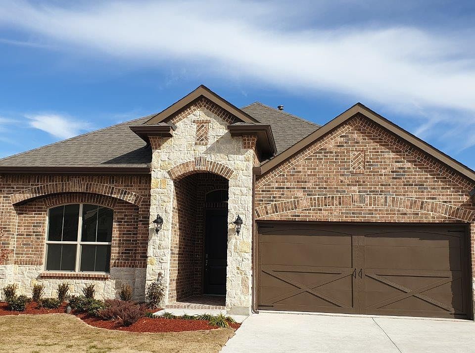 Welcome to 224 Gill Point Lane!