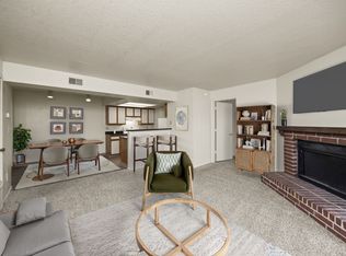 Ashley Square, Des Moines, IA 50310