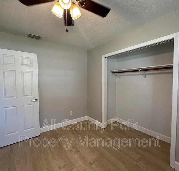 2255 E Helen Cir — Photo 20