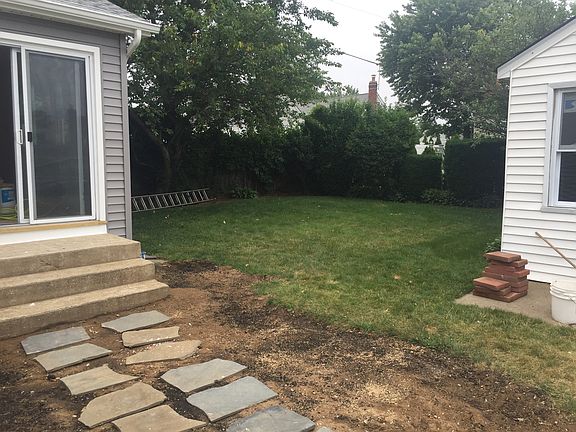 3rd image of 1650 Woodstock St