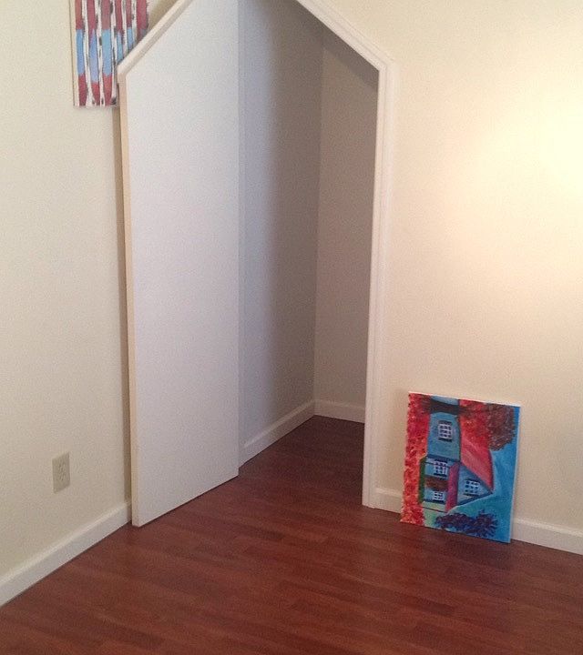 closet 2 from room