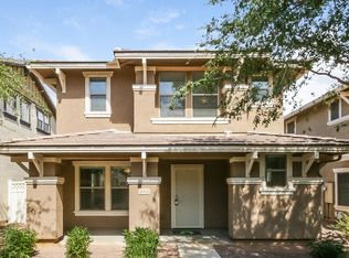 992 S Hawk Ln, Gilbert, AZ 85296