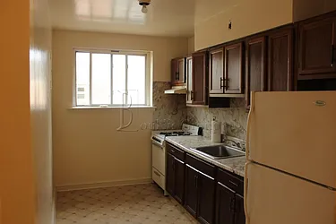 Rented by Bouklis Group