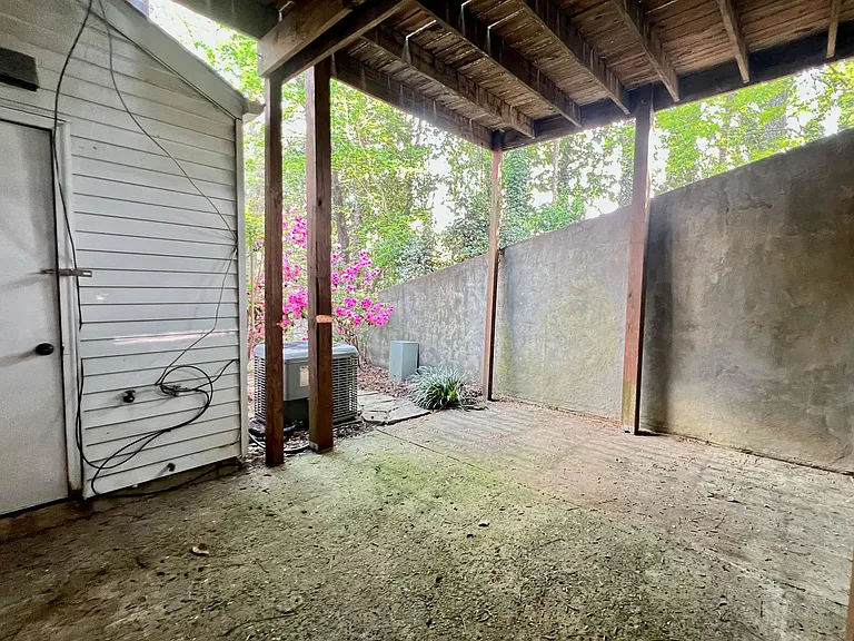 601 Wedgewood Way — Photo 24