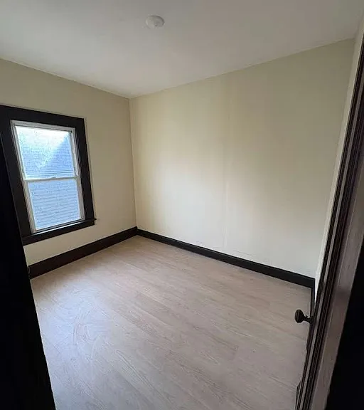 2113 W 11th St #6 — Photo 2