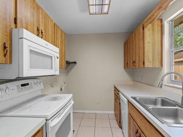 2200 84th Court, Vero Beach, FL 32966