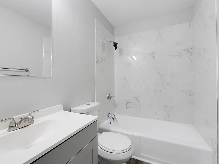 The Grove Apartments — Photo 10