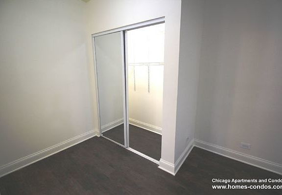 4th image of 4756 N Maplewood Ave