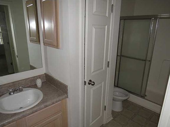 3rd image of 7953 Stonebrook Dr