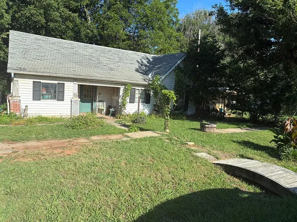 114 N 6th St, Yukon, OK 73099