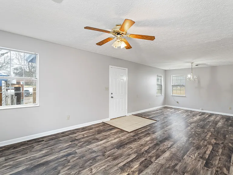 2603 Louise Ave — Photo 3