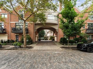 712 Sycamore Pl, Columbus, OH 43206
