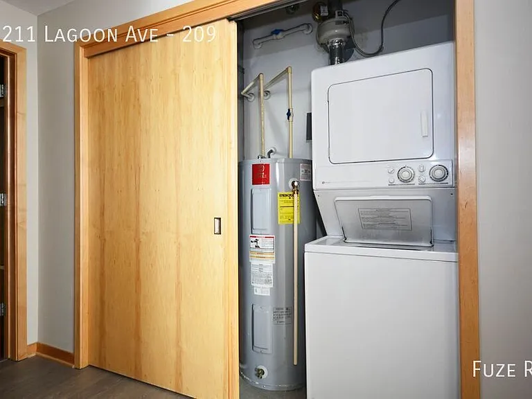 1211 Lagoon Ave #209 — Photo 14