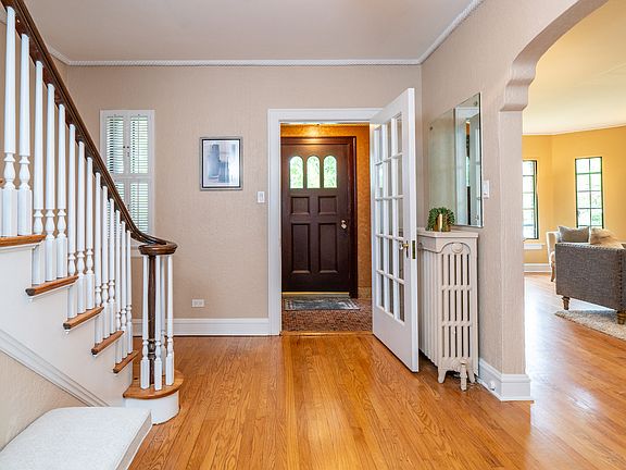 5th image of 2512 Lawndale Ave