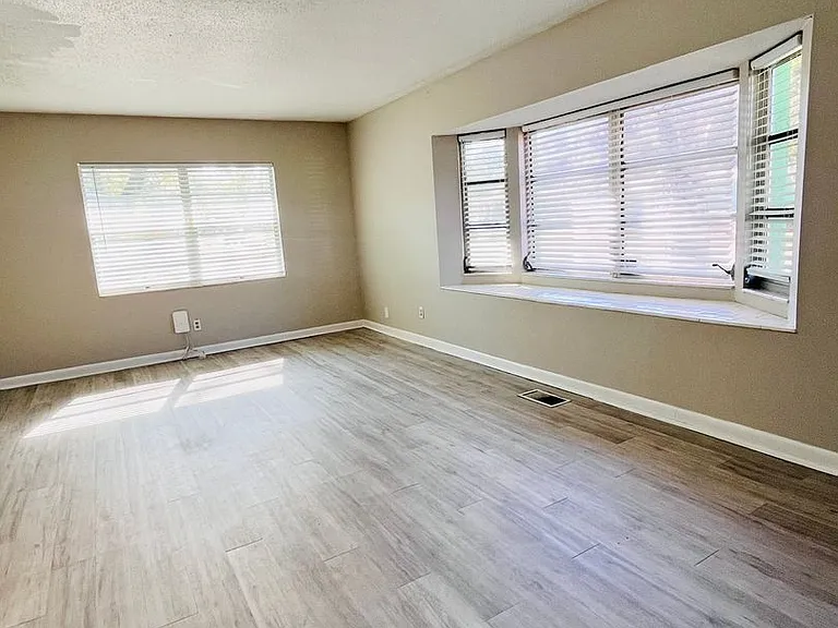 3117 Galimore Dr — Photo 7