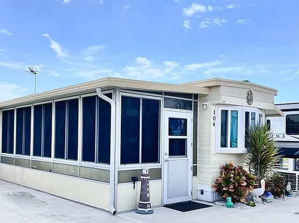 11681 Papershell Dr, Fort Myers, FL 33908