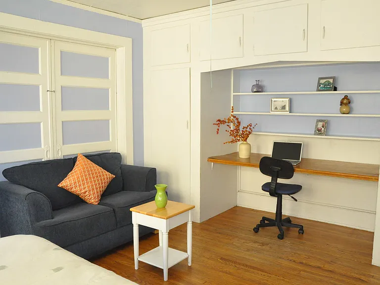 218 Delaware Ave #2 — Photo 2