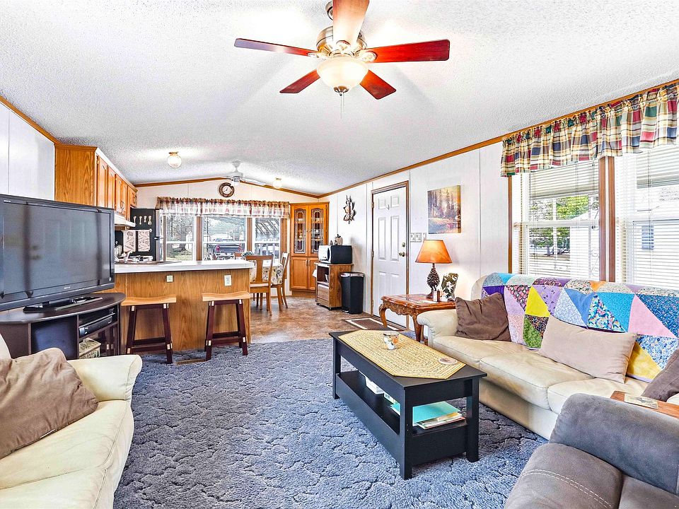 1st image of 1870 County Road F #77