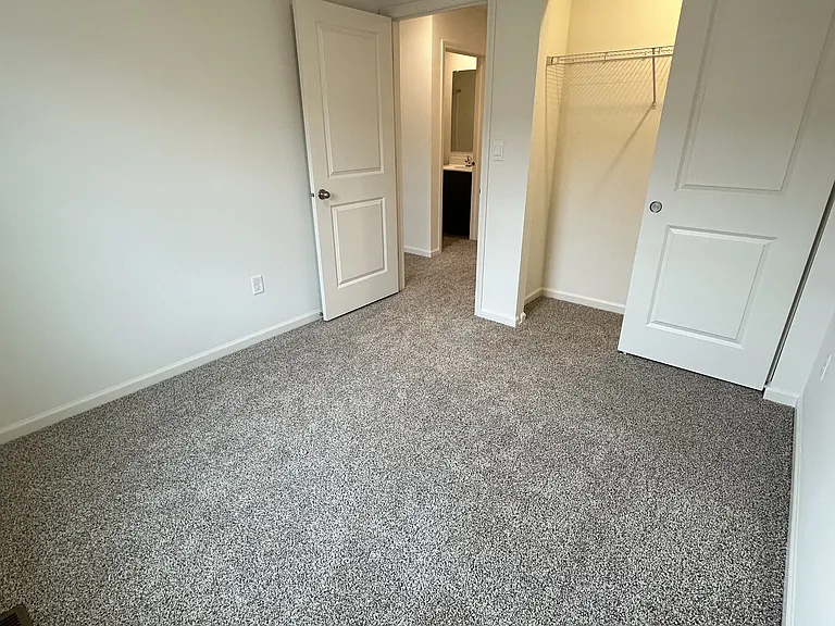 1534 Yosemite Way — Photo 15