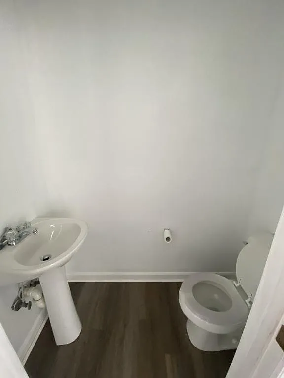 525 Papa Ct — Photo 2