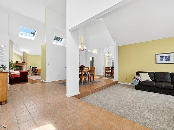 3rd image of 17824 Framingham Oval