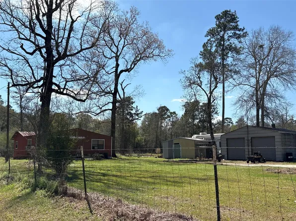 1821 E Beverly Dr, Shepherd, TX 77371