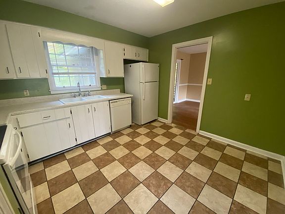 4th image of 606 Marvin Ave #4B-2Ba-1965Sqft