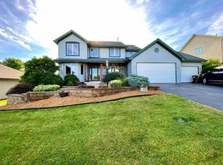11723 Deacon Dr, Rockton, IL 61072