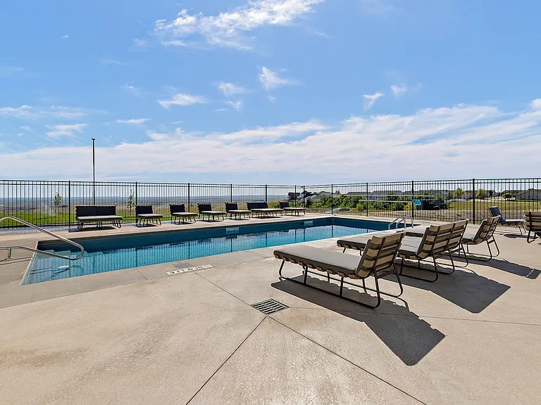 The VUE at Catron — Photo 52
