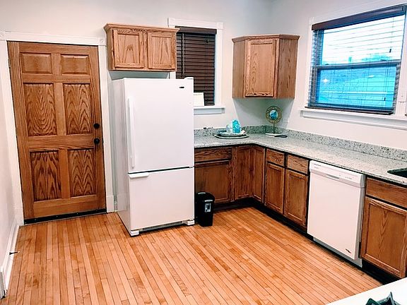 5th image of 3334 W Pensacola Ave APT 1