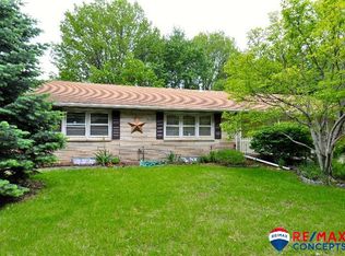 701 55th St S, Bismarck, ND 58504