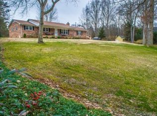 605 Elmwood Cir, Dallas, NC 28034
