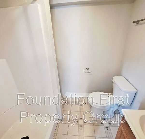 23 Mount Royal Ave — Photo 18