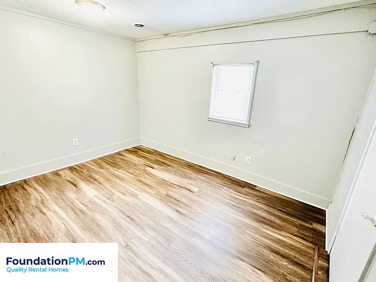 3366 Lone Rock Dr — Photo 8