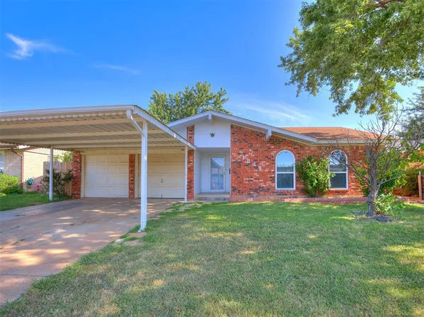 1049 SW 3rd St, Moore, OK 73160