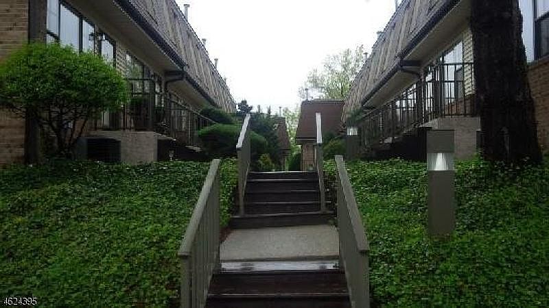 2nd image of 350 E Westfield Ave