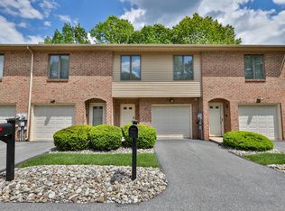 443 Vera Cir UNIT N, Bethlehem, PA 18017