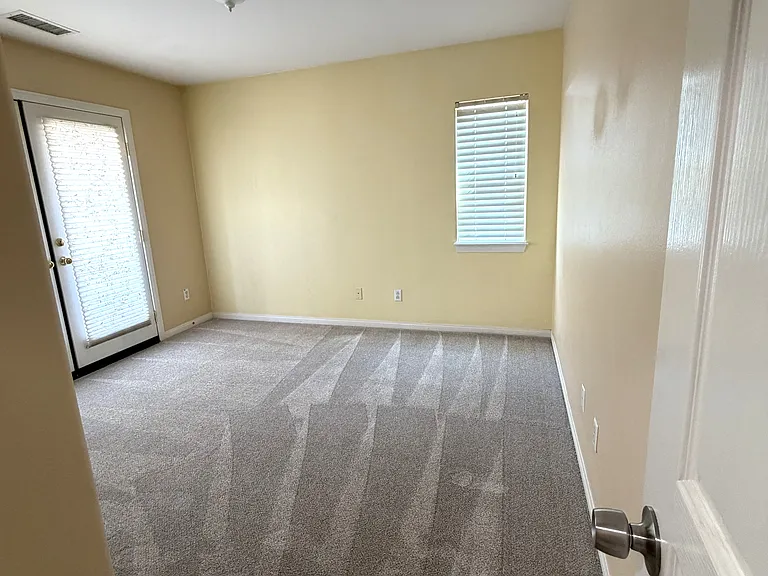 6363 Hazel St — Photo 23