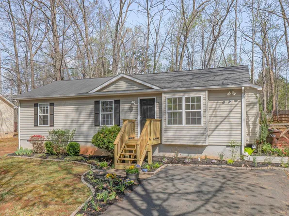 819 Jefferson Dr, Palmyra, VA 22963