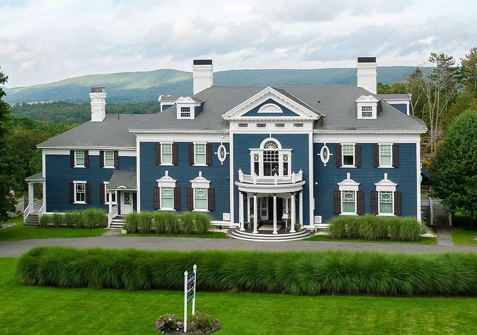 1st image of 2 Kemble St