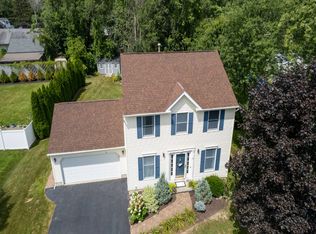 11 Jester Ct, Schenectady, NY 12304