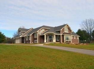 322 Timber Crest Dr, Traverse City, MI 49686