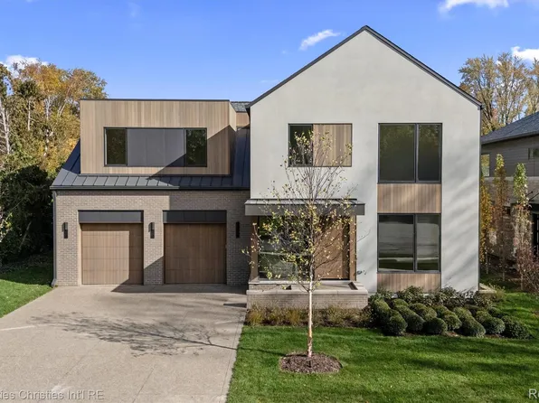 1260 Lyonhurst St, Birmingham, MI 48009