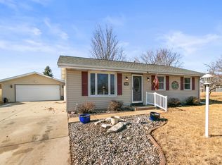2304 Garden Dr, Janesville, WI 53546