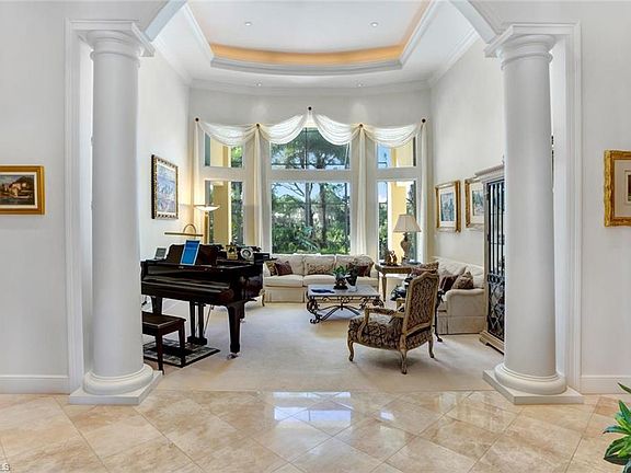 4th image of 26060 Fawnwood Ct
