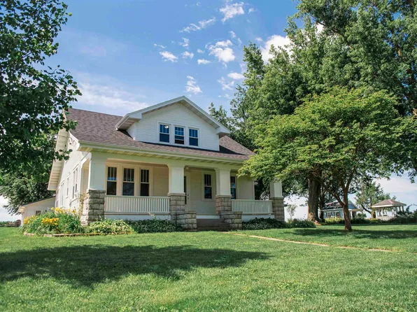 720 N 2400th Ave, Ursa, IL 62376
