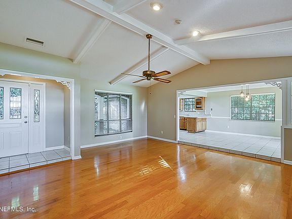 3rd image of 15215 Cape Dr N